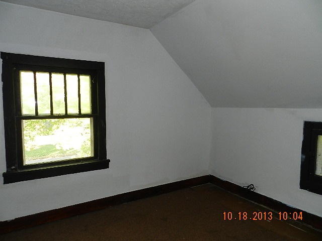519 Indiana Avenue Rochester, IN 46975 - Photo 14 of 18