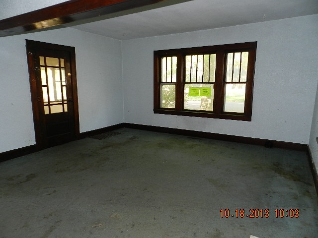 519 Indiana Avenue Rochester, IN 46975 - Photo 9 of 18