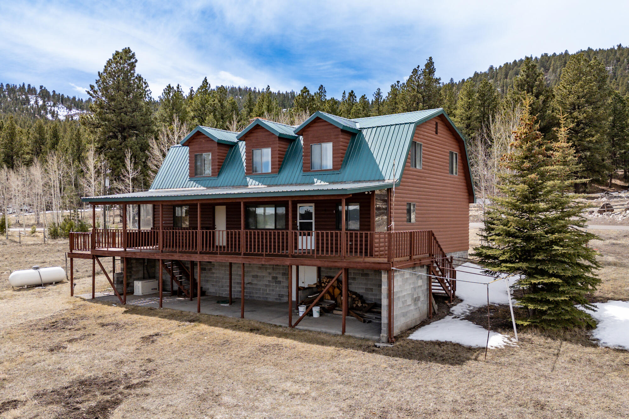 297 West Shore Road Panguitch, UT 84759 - Photo 4 of 58 297 S West Lake Shore-12