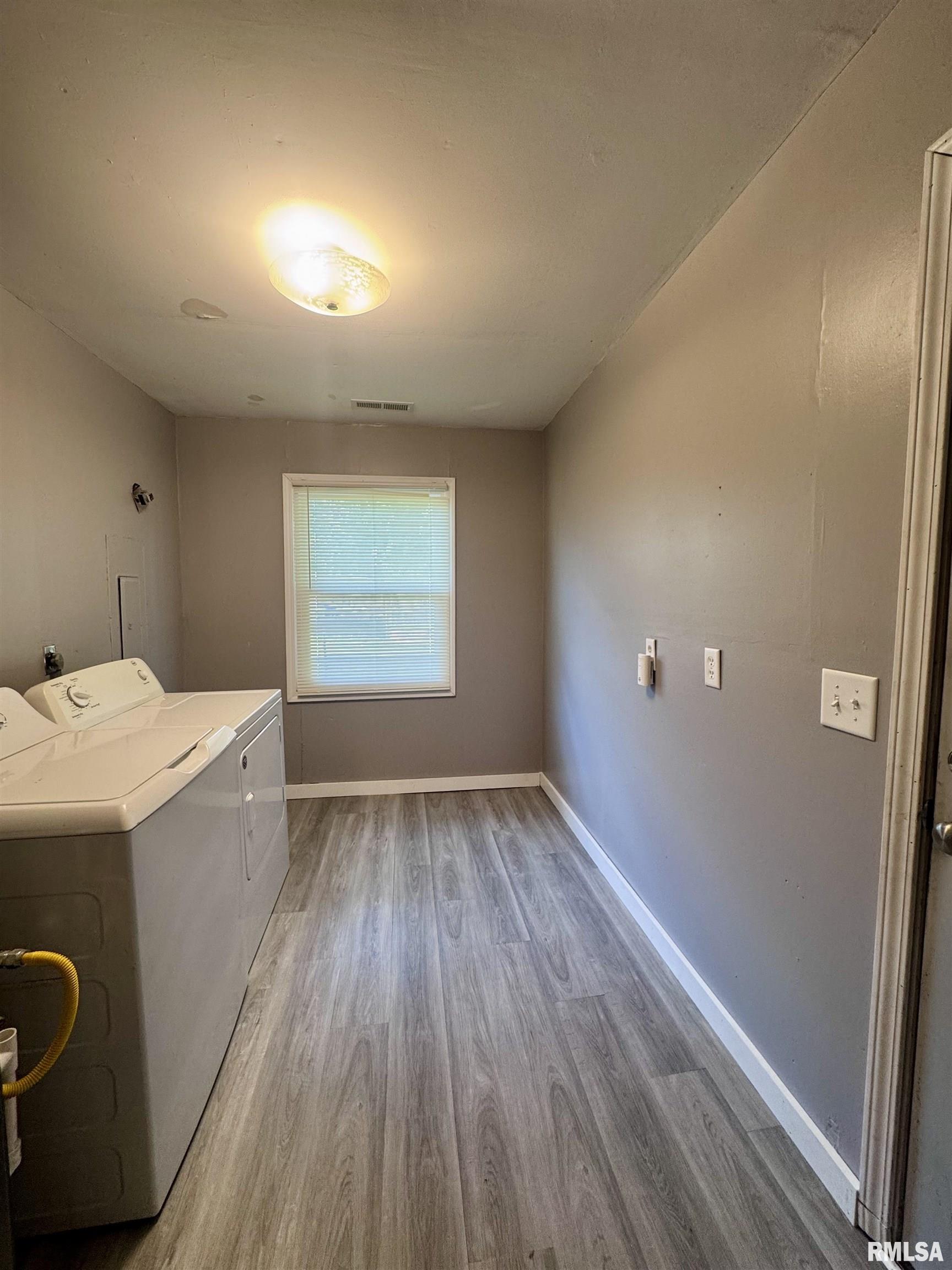 403 East Murray Street Macomb, IL 61455 - Photo 10 of 17