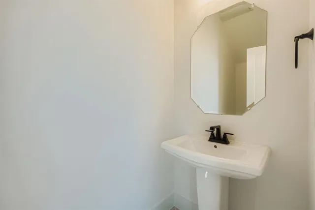 $475,990 | 809 Willow Strm Drive, Como, TX 75431