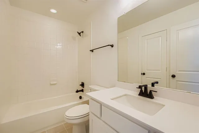 $475,990 | 809 Willow Strm Drive, Como, TX 75431