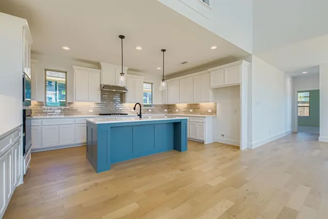 $475,990 | 809 Willow Strm Drive, Como, TX 75431