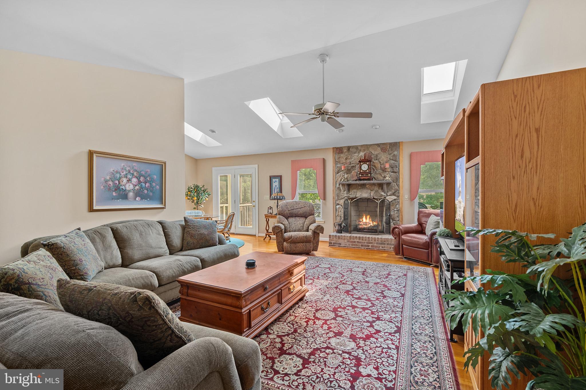 103 Eagle Court Locust Grove, VA 22508 - Photo 18 of 41 Family Room