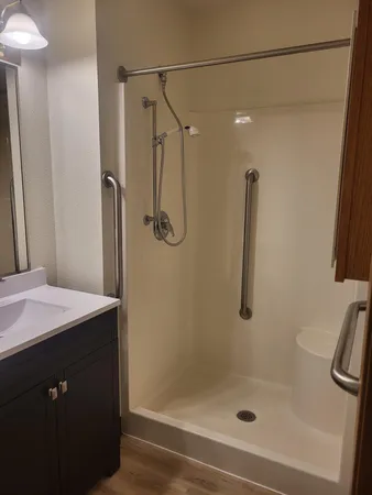 $1,050 | 609 Main Street South, Unit 2, Renville, MN 56284