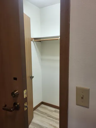 $1,050 | 609 Main Street South, Unit 2, Renville, MN 56284