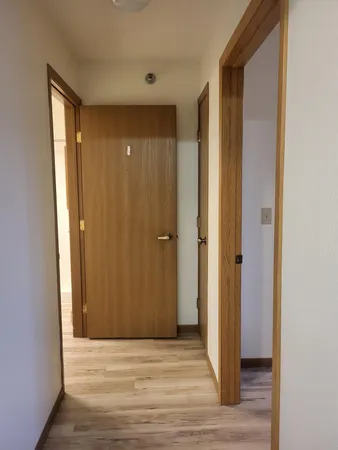 $1,050 | 609 Main Street South, Unit 2, Renville, MN 56284