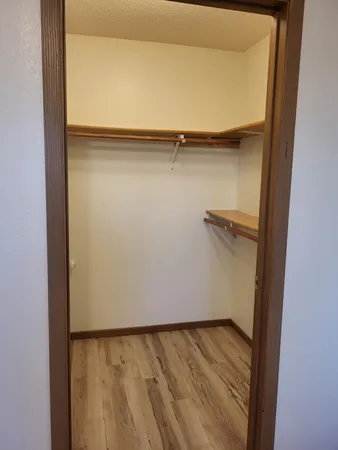 $1,050 | 609 Main Street South, Unit 2, Renville, MN 56284