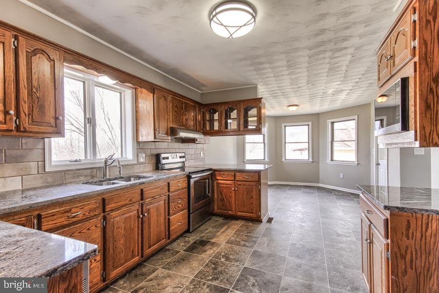 442 Whiskey Run Road Newville, PA 17241 - Photo 4 of 40 Gallery Image 4