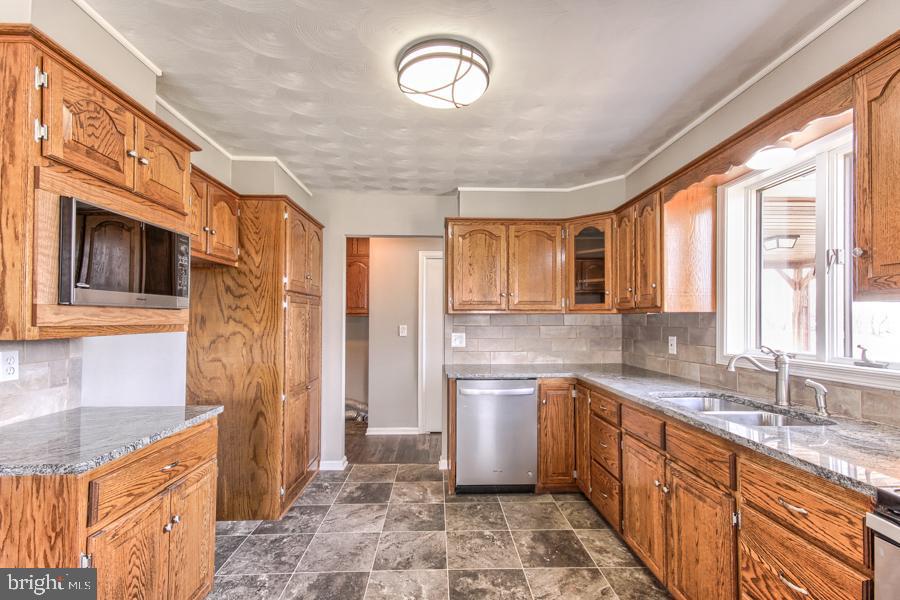 442 Whiskey Run Road Newville, PA 17241 - Photo 9 of 40 Gallery Image 9