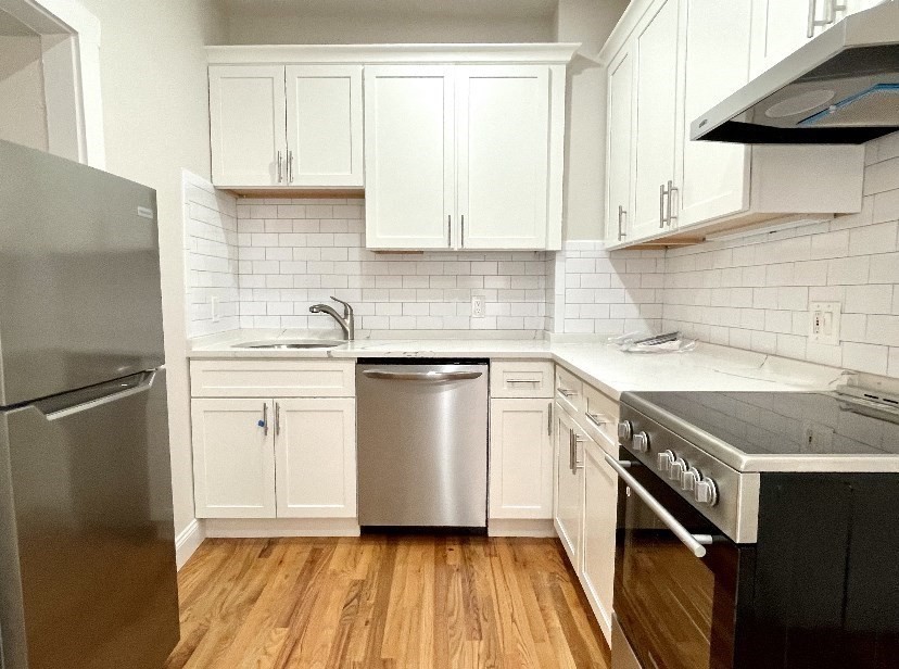 13 Anderson Street, Unit 2 Boston, MA 02114 - Photo 2 of 10