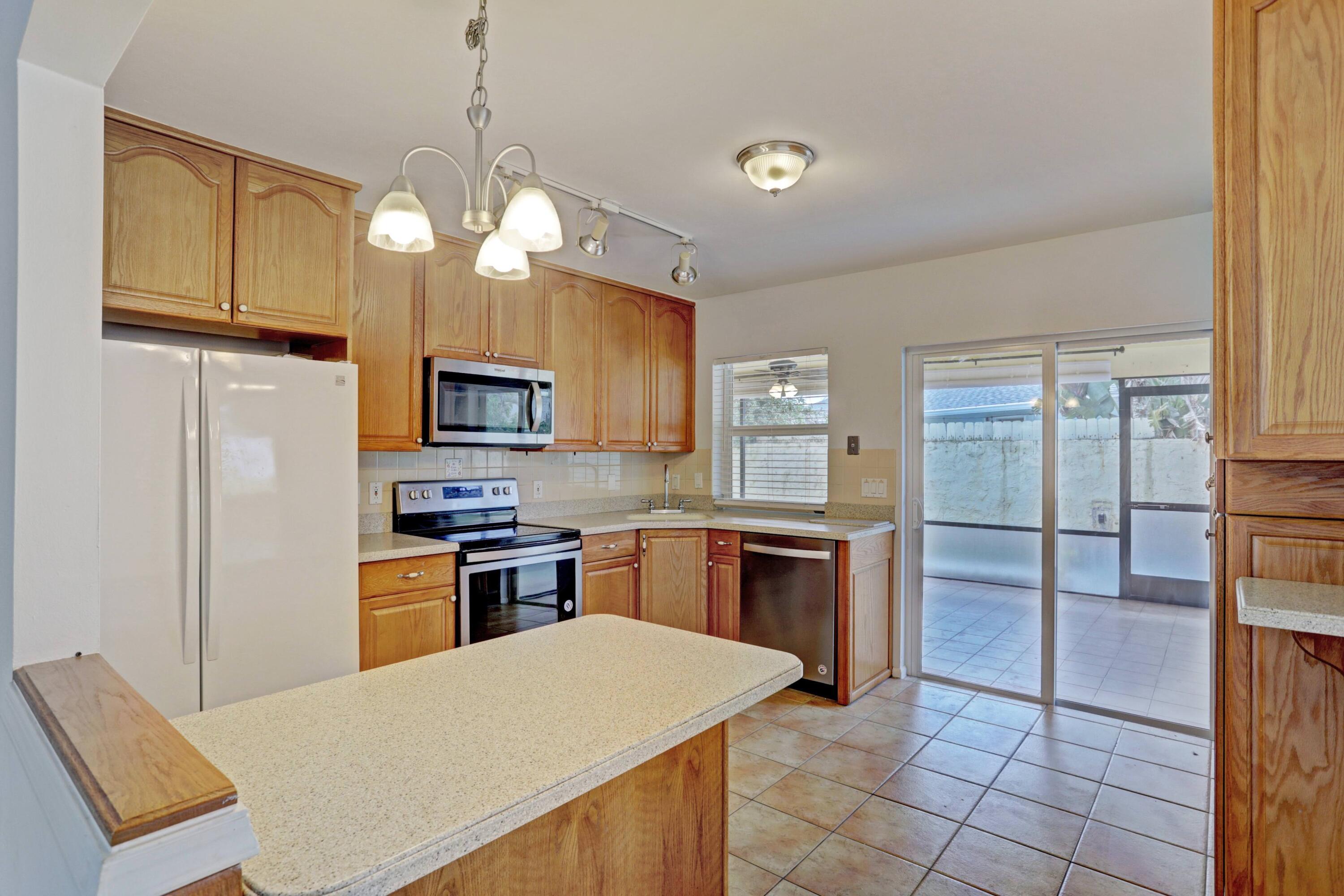 430 Mars Way Juno Beach, FL 33408 - Photo 11 of 47 17_320a2064_5_6_7_8