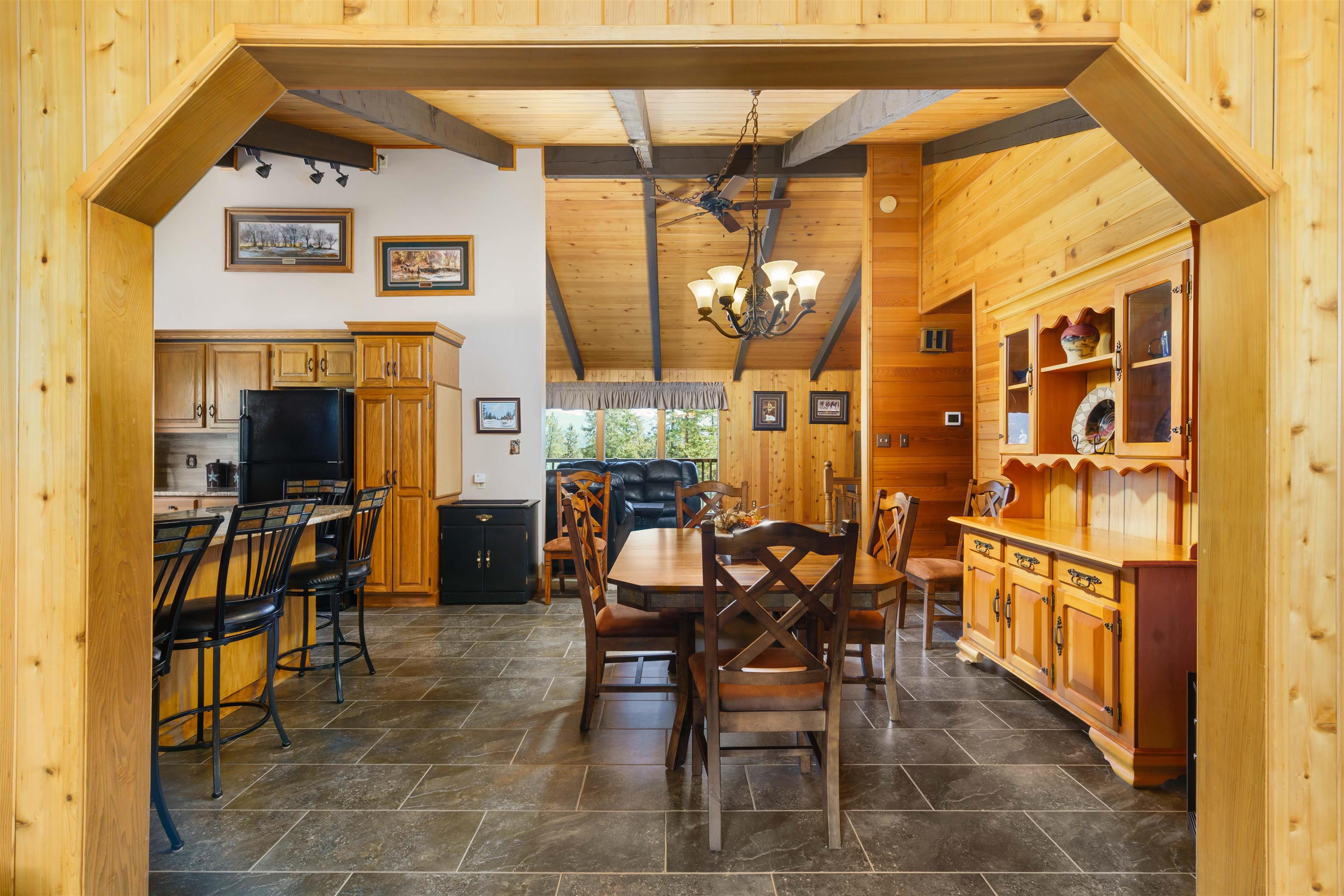 19102 North Sands Road Colbert, WA 99005 - Photo 7 of 50 Gallery Image 7