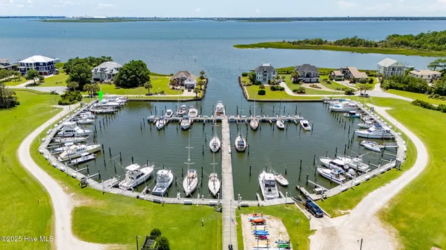 $78,500 | 409 Island Drive, Unit 2, Beaufort, NC 28516