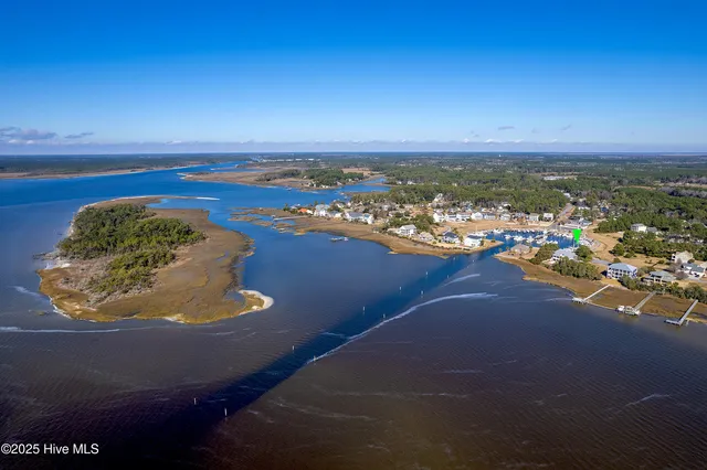 $78,500 | 409 Island Drive, Unit 2, Beaufort, NC 28516