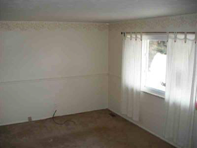 6230 North Belsay Road Flint, MI 48506 - Photo 6 of 9 20176193-5.JPG