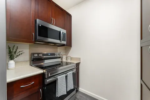 $615,000 | 121 Hoowaiwai Loop, Unit 803, Wailuku, HI 96793