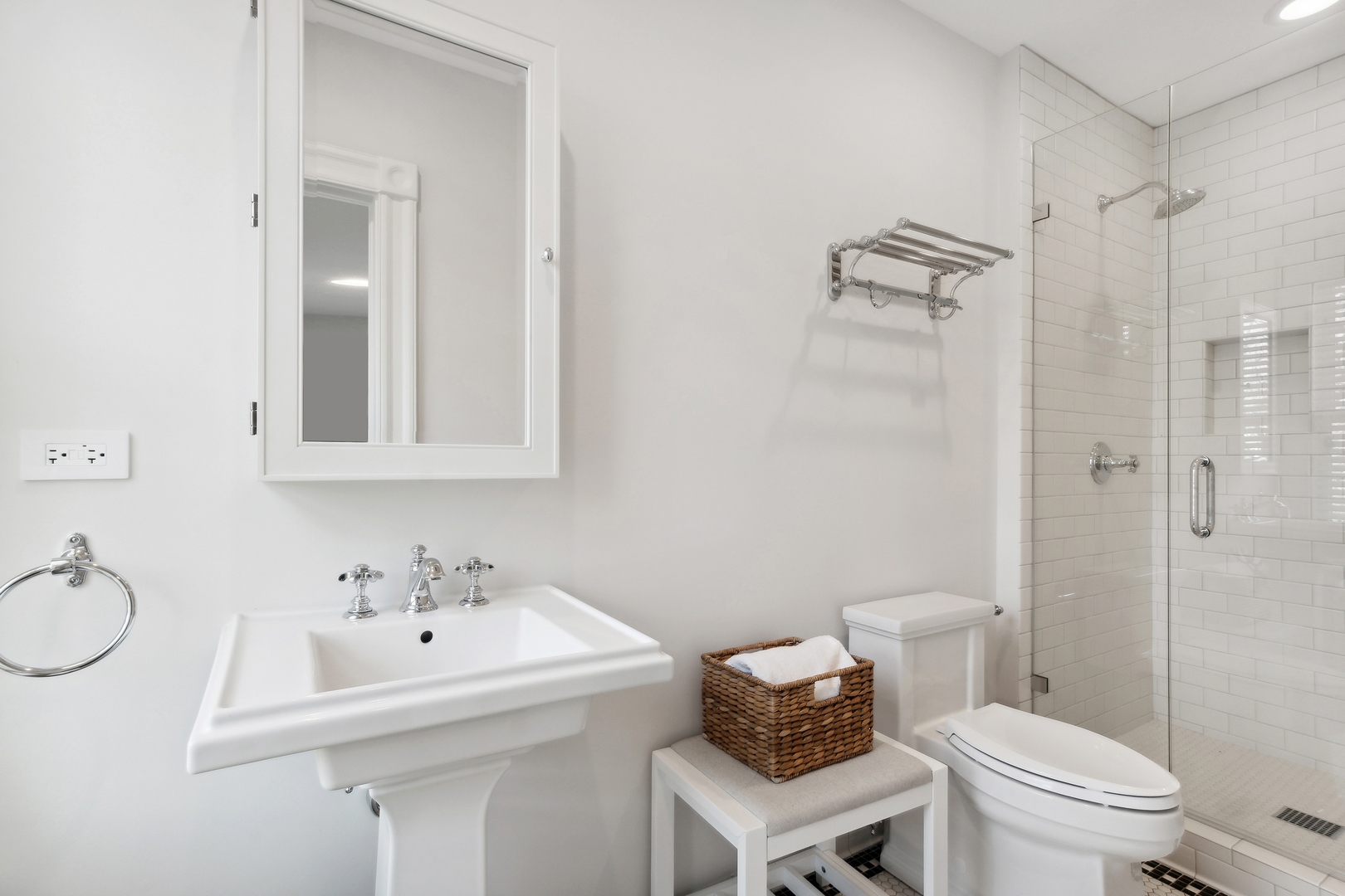 1005 Maplewood Road Lake Forest, IL 60045 - Photo 31 of 42