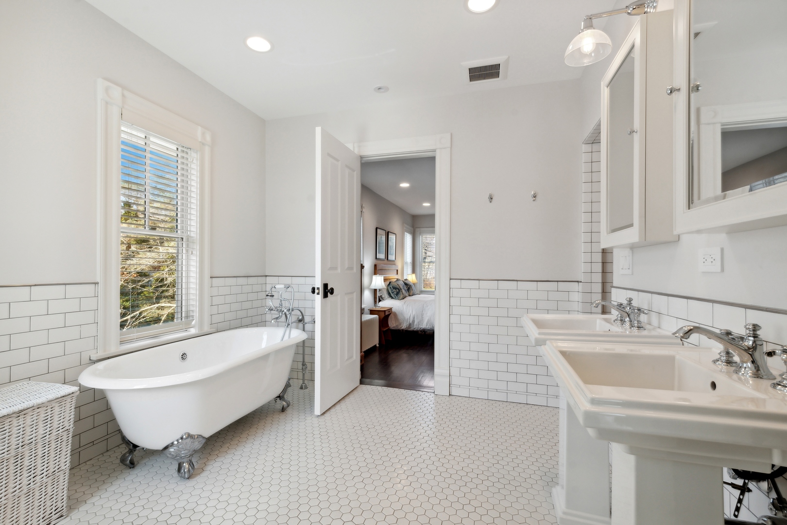 1005 Maplewood Road Lake Forest, IL 60045 - Photo 34 of 42