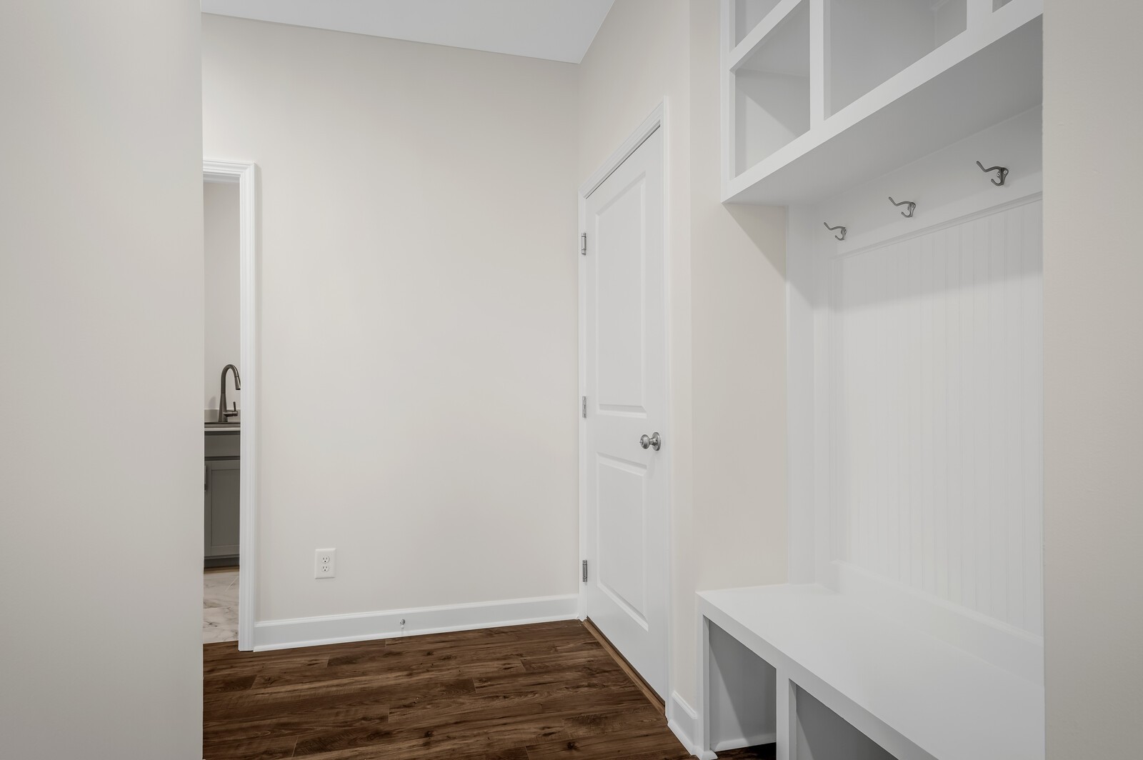 1733 Merkel Road Columbia, TN 38401 - Photo 27 of 53 a view of small space with wooden floor