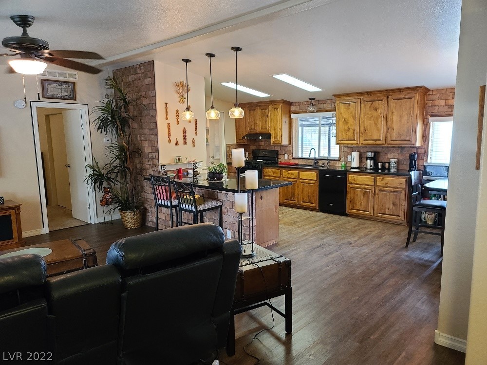 790 Piltz Road Pahrump, NV 89060 - Photo 6 of 37 Gallery Image 6