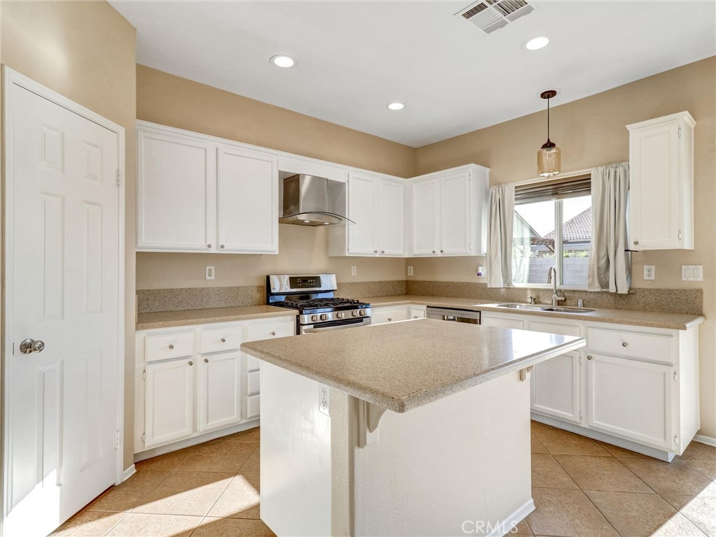 47718 Phoenix Street Indio, CA 92201 - Photo 6 of 54