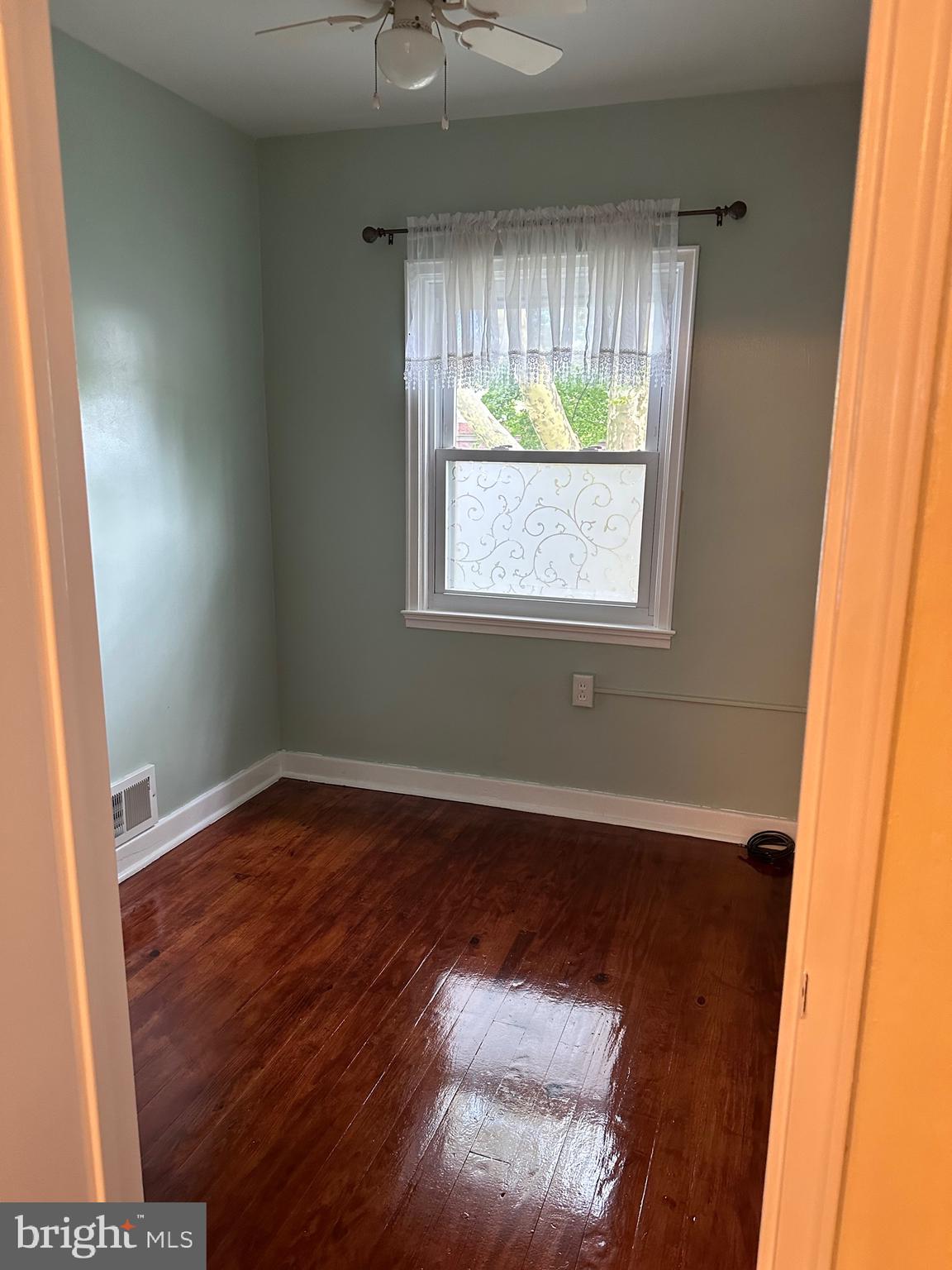 436 Sycamore Road Reading, PA 19611 - Photo 17 of 38