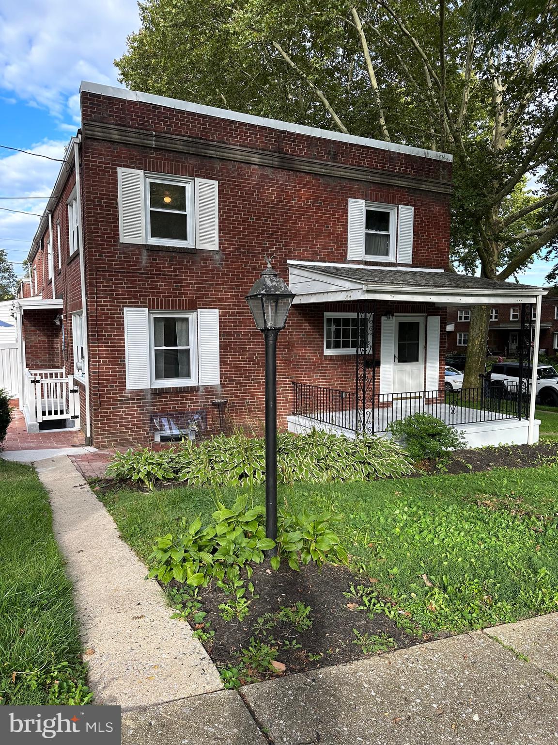 436 Sycamore Road Reading, PA 19611 - Photo 5 of 38