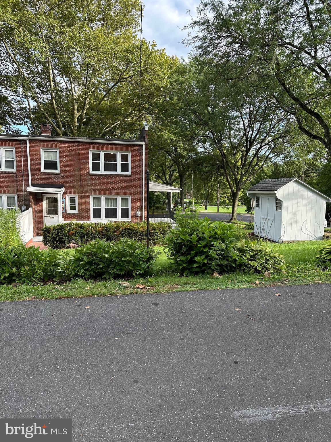 436 Sycamore Road Reading, PA 19611 - Photo 8 of 38
