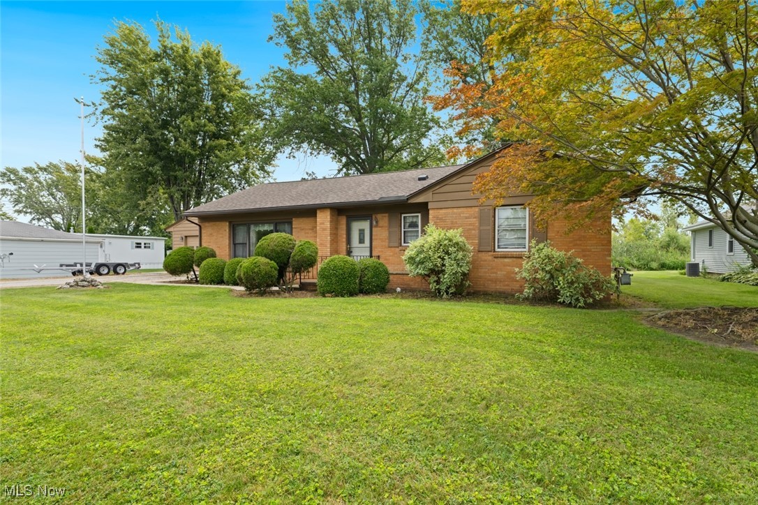 2350 East Sand Road Port Clinton, OH 43452 - Photo 3 of 50 Gallery Image 3