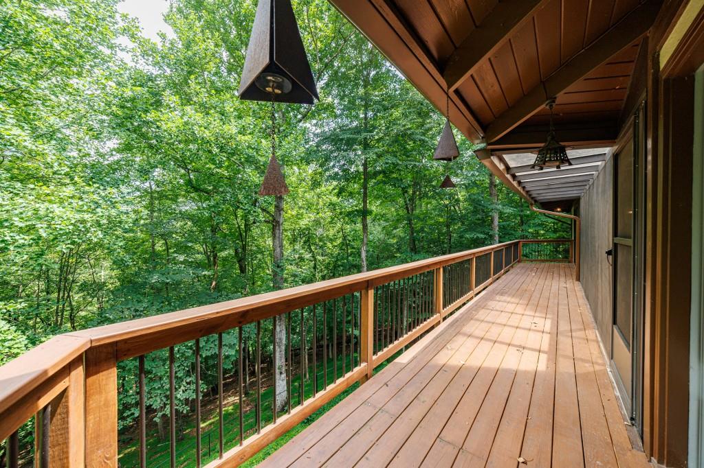 130 Huntcliff Point Northeast Sandy Springs, GA 30350 - Photo 16 of 61