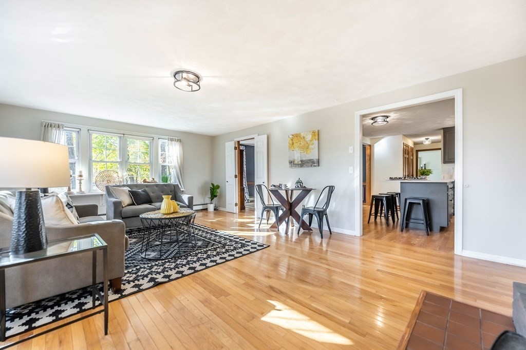 7 Buchan Road Andover, MA 01810 - Photo 13 of 35