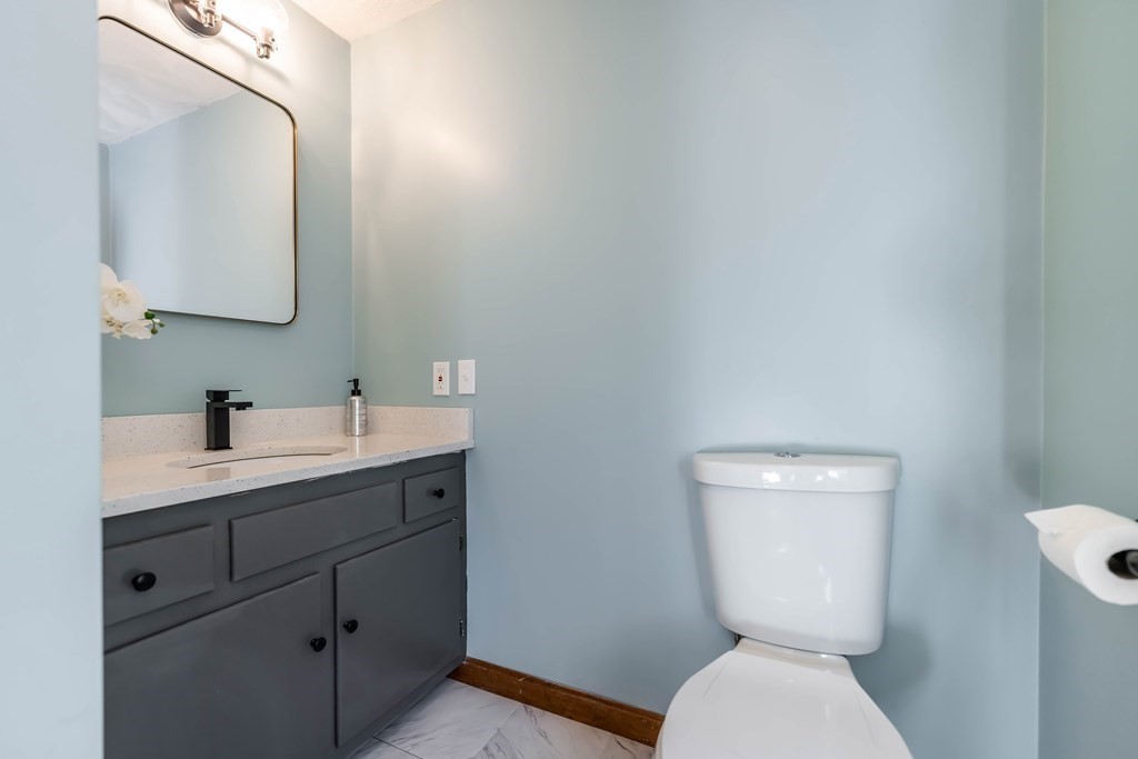 7 Buchan Road Andover, MA 01810 - Photo 21 of 35