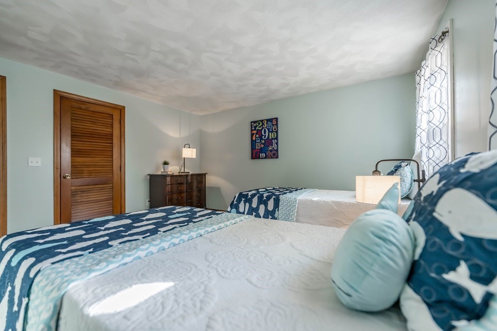 7 Buchan Road Andover, MA 01810 - Photo 23 of 35