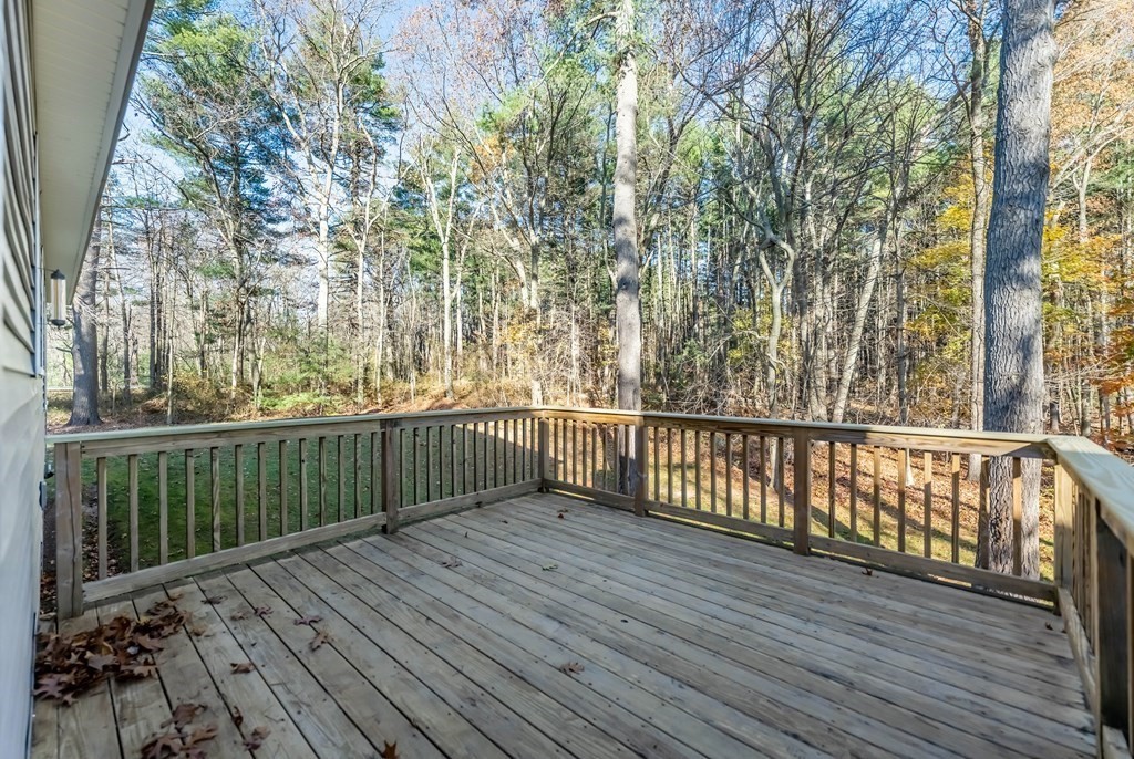 7 Buchan Road Andover, MA 01810 - Photo 31 of 35