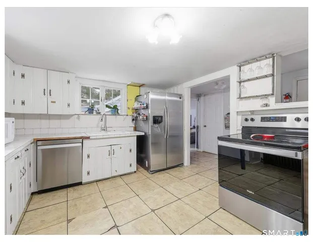 $374,900 | 195 Bokum Road, Old Saybrook, CT 06475