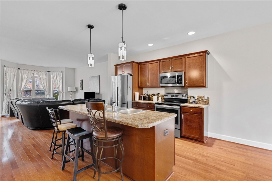 33 North Plymouth Avenue Rochester, NY 14614 - Photo 13 of 42