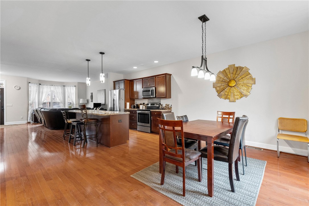 33 North Plymouth Avenue Rochester, NY 14614 - Photo 15 of 42