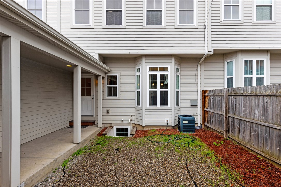33 North Plymouth Avenue Rochester, NY 14614 - Photo 35 of 42