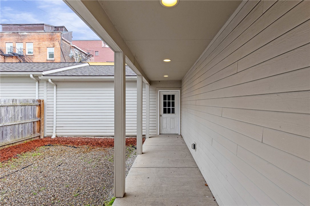 33 North Plymouth Avenue Rochester, NY 14614 - Photo 36 of 42