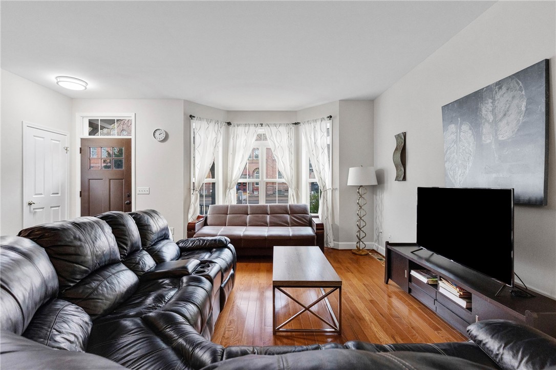 33 North Plymouth Avenue Rochester, NY 14614 - Photo 8 of 42