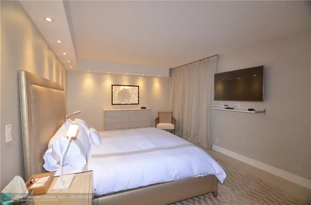 $5,000 | 19355 Turnberry Way, Unit 7L, Aventura, FL 33180