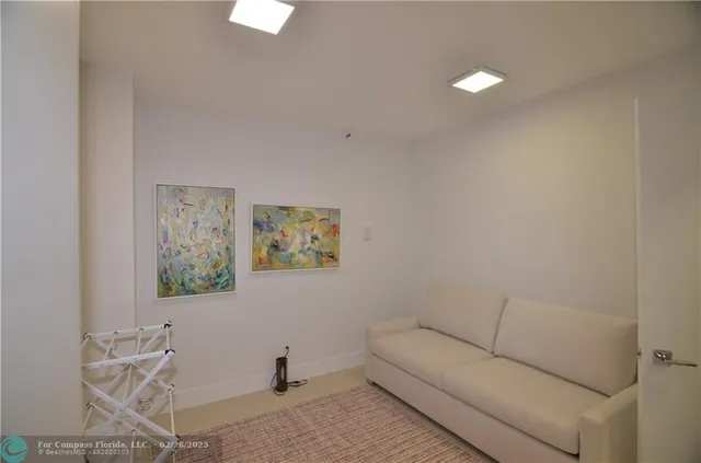 $5,000 | 19355 Turnberry Way, Unit 7L, Aventura, FL 33180