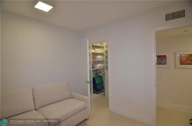 $5,000 | 19355 Turnberry Way, Unit 7L, Aventura, FL 33180