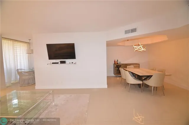 $5,000 | 19355 Turnberry Way, Unit 7L, Aventura, FL 33180