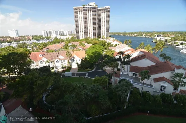 $5,000 | 19355 Turnberry Way, Unit 7L, Aventura, FL 33180