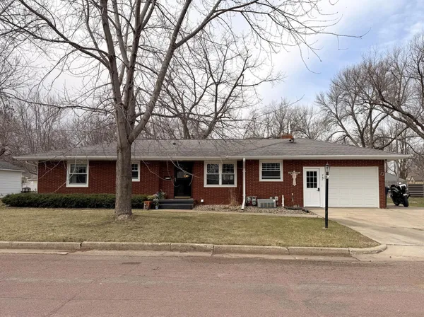 $187,900 | 751 Easy Street, Tracy, MN 56175
