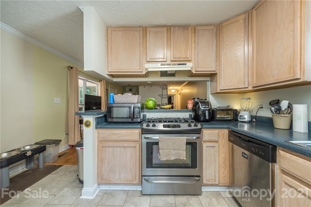 3 Higgins Road Weaverville, NC 28787 - Photo 11 of 45 Gallery Image 11