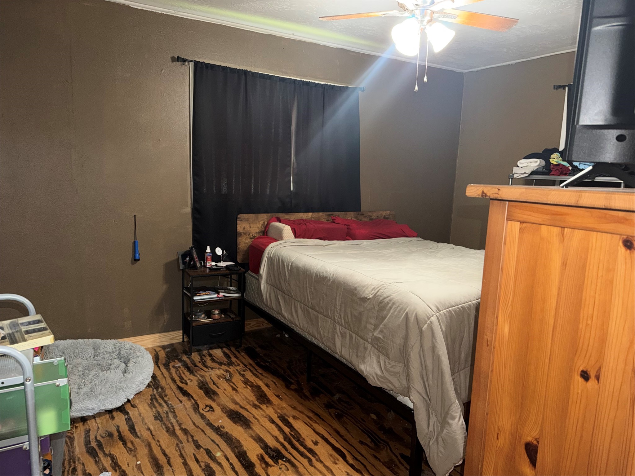 6755 Willis Lane Beaumont, TX 77708 - Photo 5 of 8 Primary Bedroom