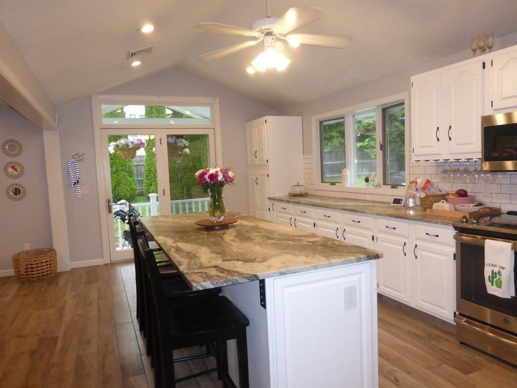 37 Juniper Lane Rutland, MA 01543 - Photo 2 of 32 Gallery Image 2